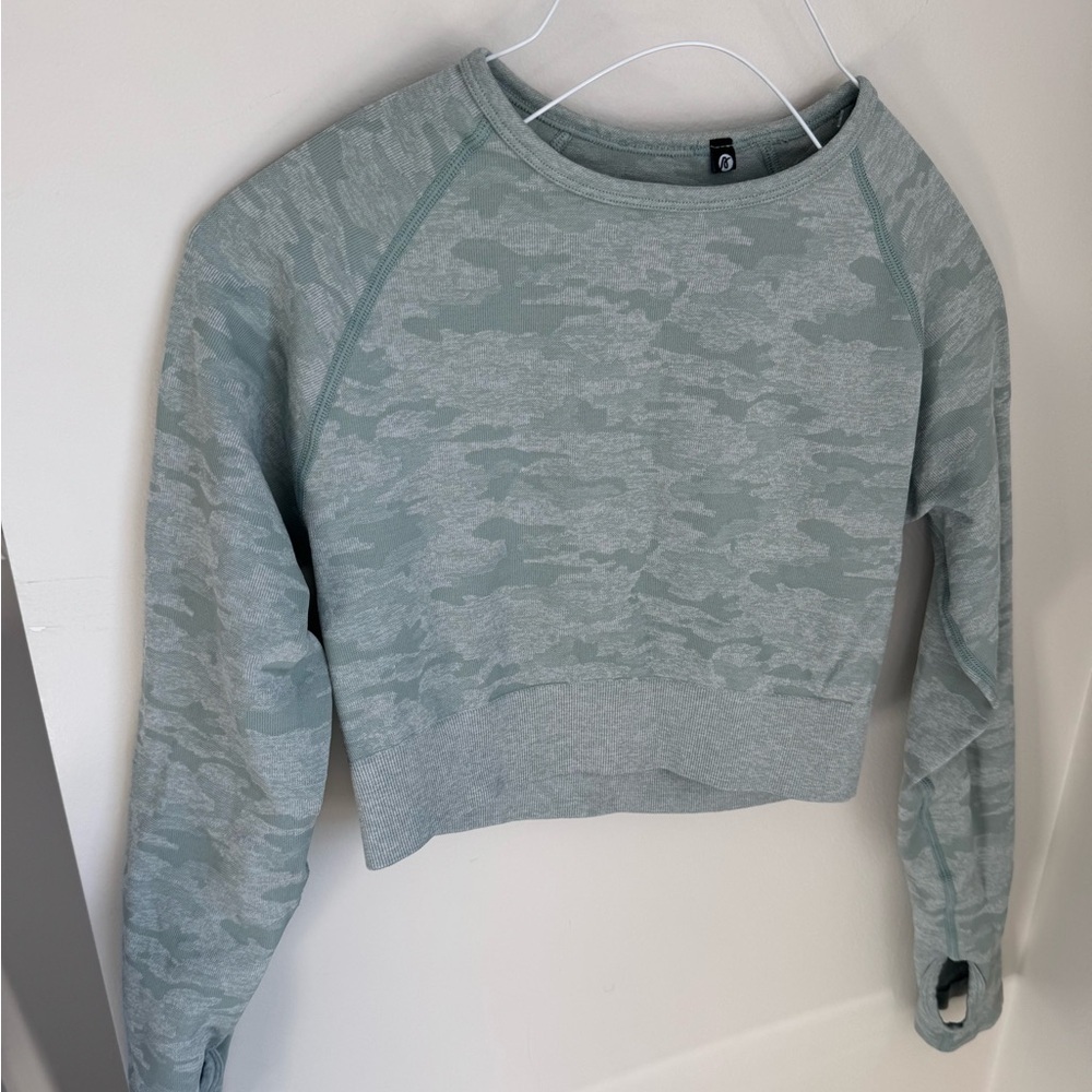 AYBL Womens Camo Long Sleeve Crop Top Size M